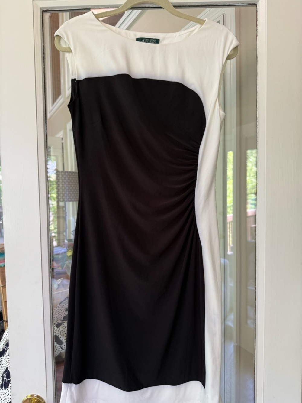 Ralph Lauren Blk & White Cap Sleeve Midi Sheath Dress soft fabric. Capsule must